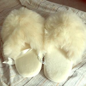 NWT Fuzzy Slippers